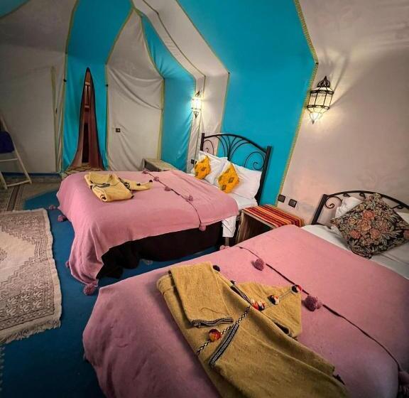مبيت وإفطار Best Desert Luxury Camp