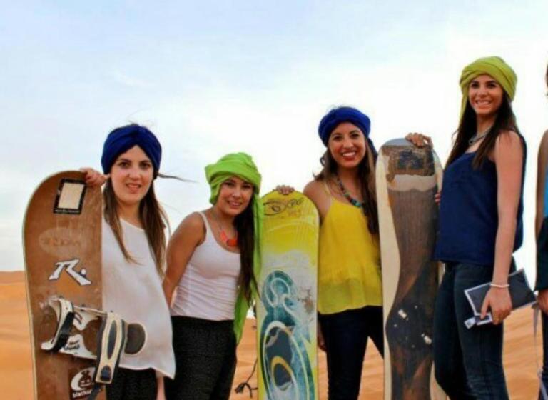 مبيت وإفطار Best Desert Luxury Camp