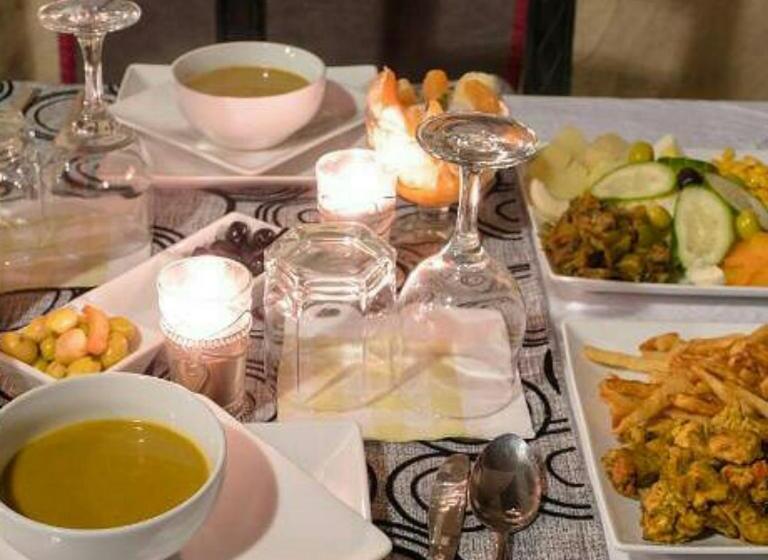 مبيت وإفطار Best Desert Luxury Camp