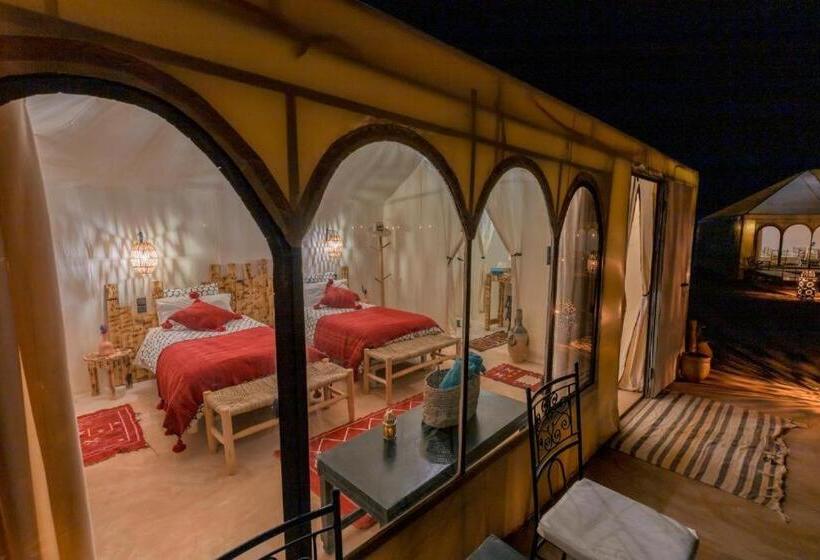 مبيت وإفطار Best Desert Luxury Camp