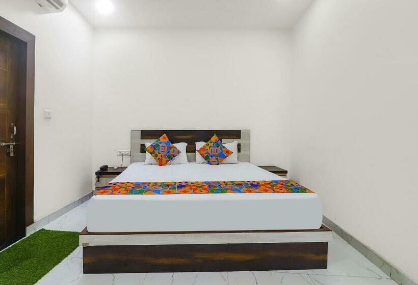 호텔 Oyo 89828 Chahat Palace