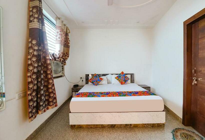 호텔 Oyo 89828 Chahat Palace