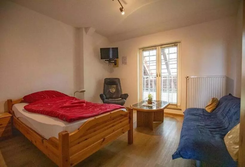 Majatalo Gästehaus Wedework