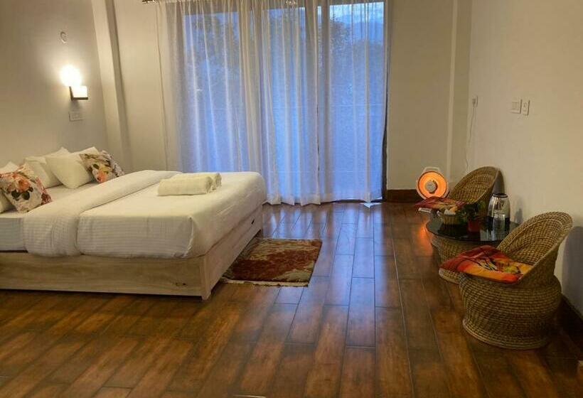 בית מלון כפרי Miknaon Farm Stay