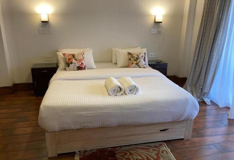 בית מלון כפרי Miknaon Farm Stay