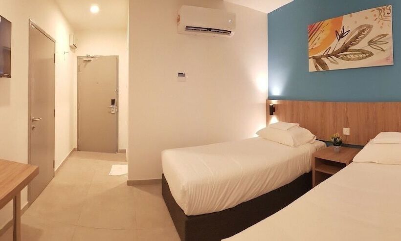 בית מלון כפרי Orkid Port Klang