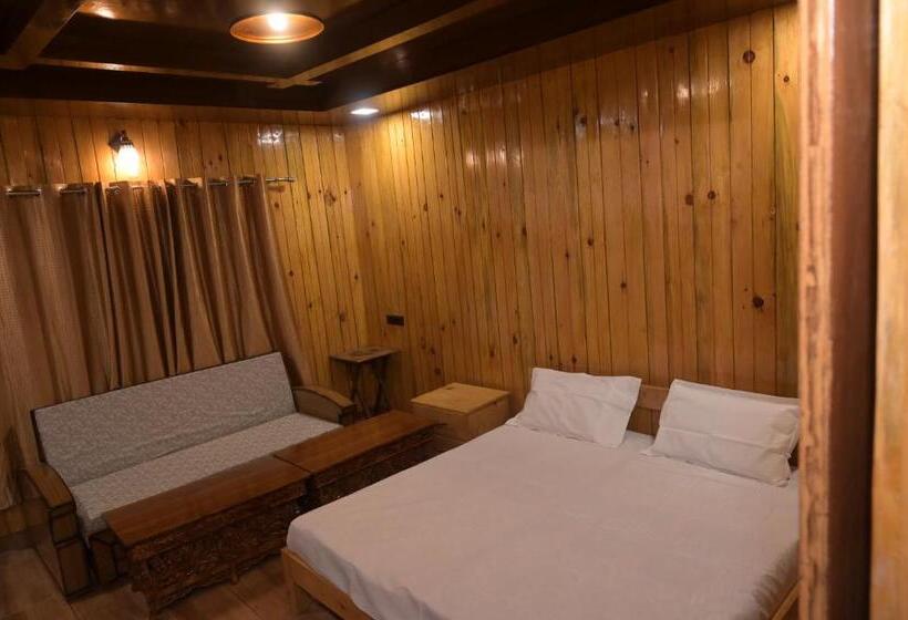 בית מלון כפרי Royal Hillcrest