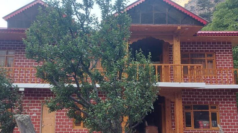 בית מלון כפרי Royal Hillcrest