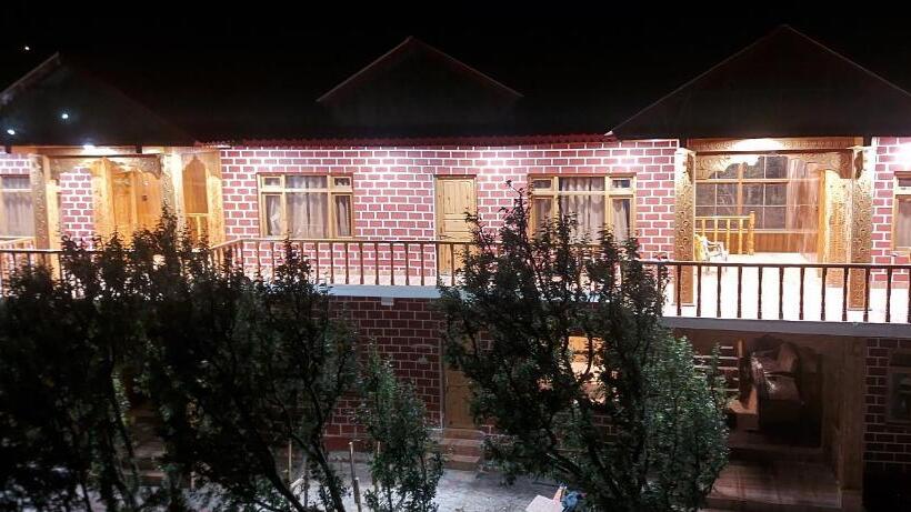 בית מלון כפרי Royal Hillcrest