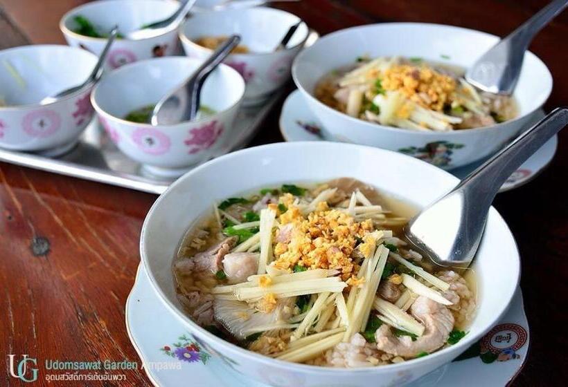 פנסיון บ้านสวนอุดมสวัสดิ์ อัมพวา