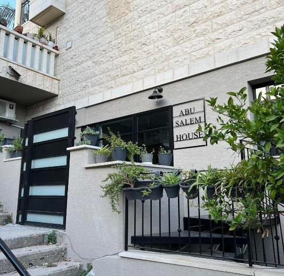 פנסיון Abu Salem House Guest House