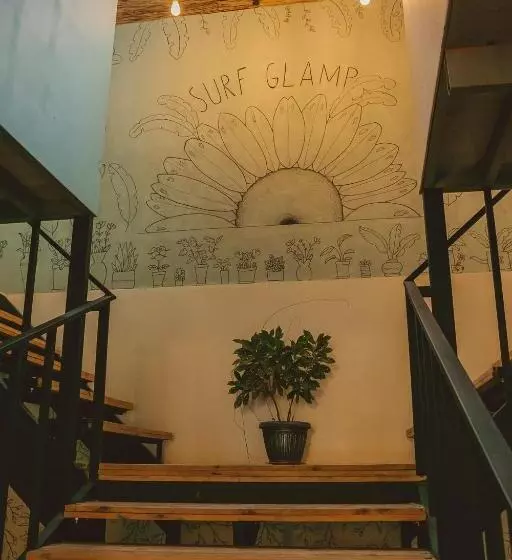 Majatalo Habitat Surf Glamp