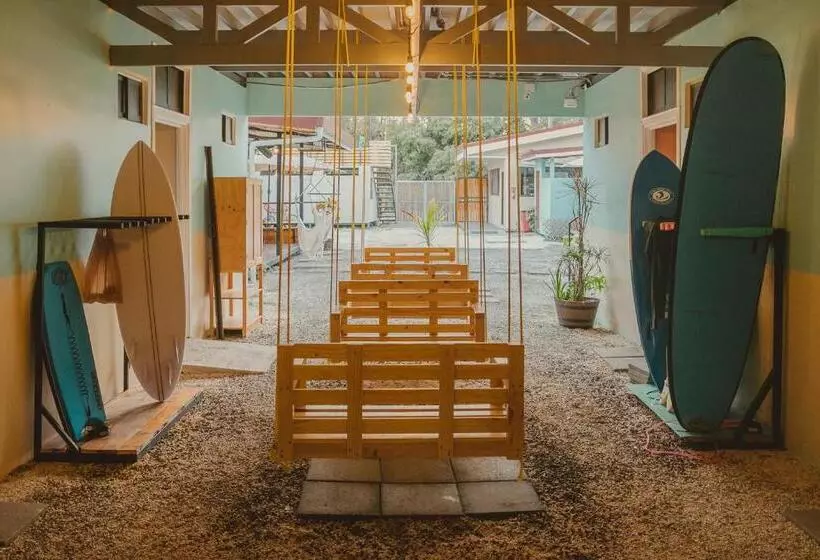 Majatalo Habitat Surf Glamp