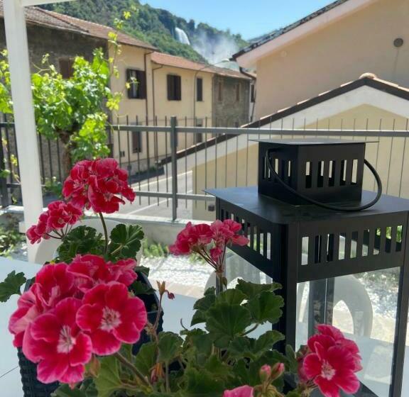 Пансион Marmore Charming House