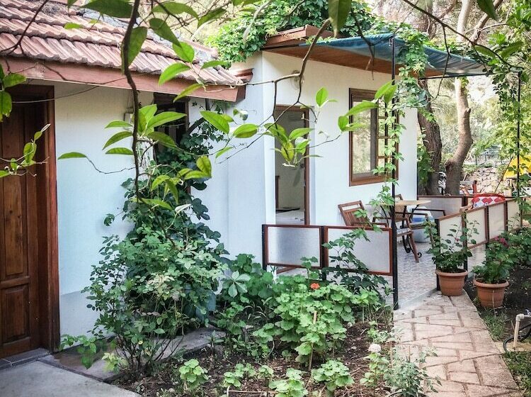 فندق Arya Holiday Houses