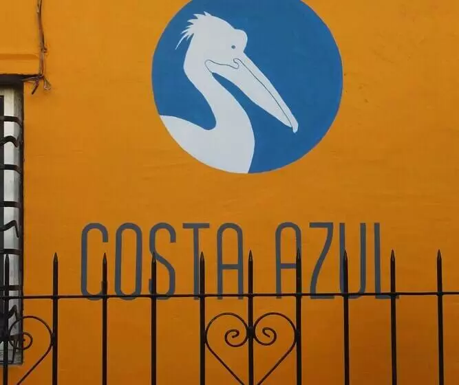 هتل Costa Azul Bed & Breakfast   Hostel
