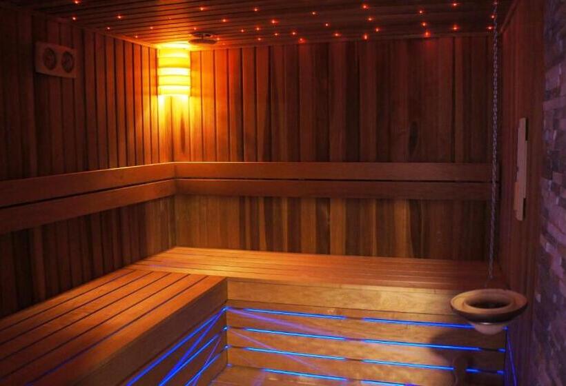 ホテル Holiday Club Füred