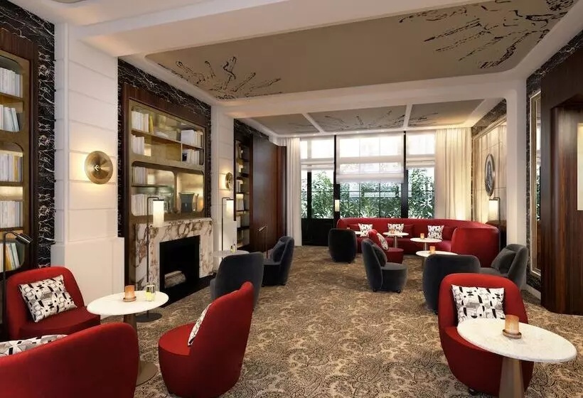 Отель Hôtel Les Lumières Relais & Châteaux