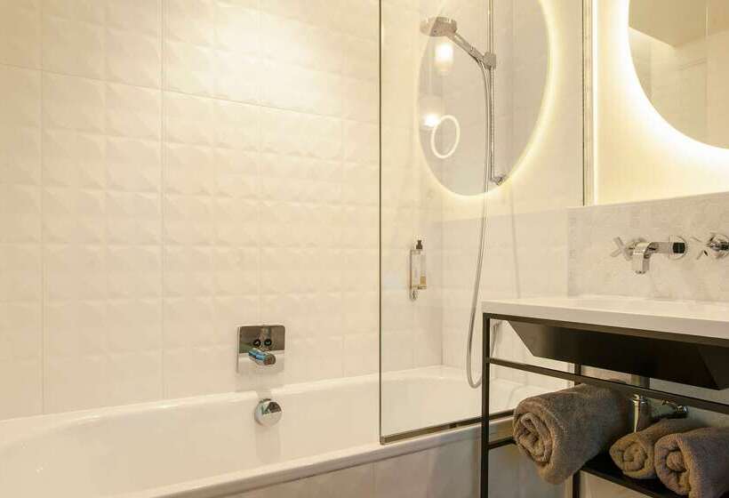 ホテル The Originals Hôtel Le Cise Restaurant Chambres Et Suites