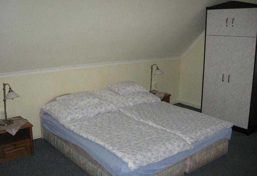 בית מלון כפרי Mika Vendégház