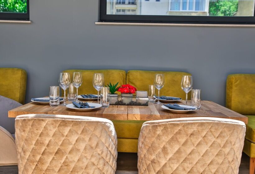 هتل Reverence Boutique