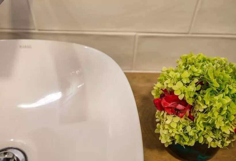 בית מלון כפרי Reverence Boutique