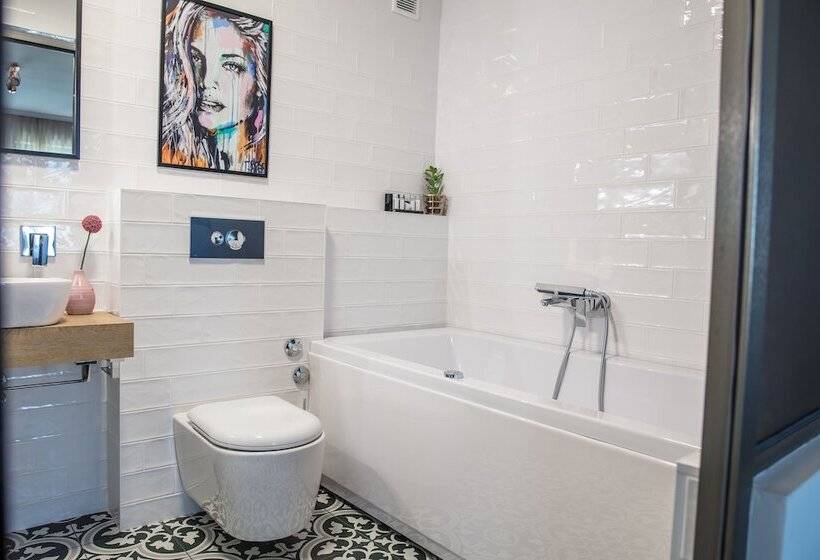 هتل Reverence Boutique