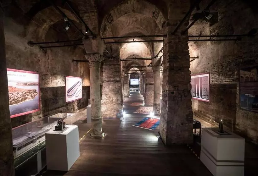 Sarnic Hotel & Sarnic Premier