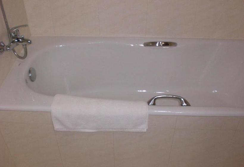 בית מלון כפרי Shijia Inn On The Bund