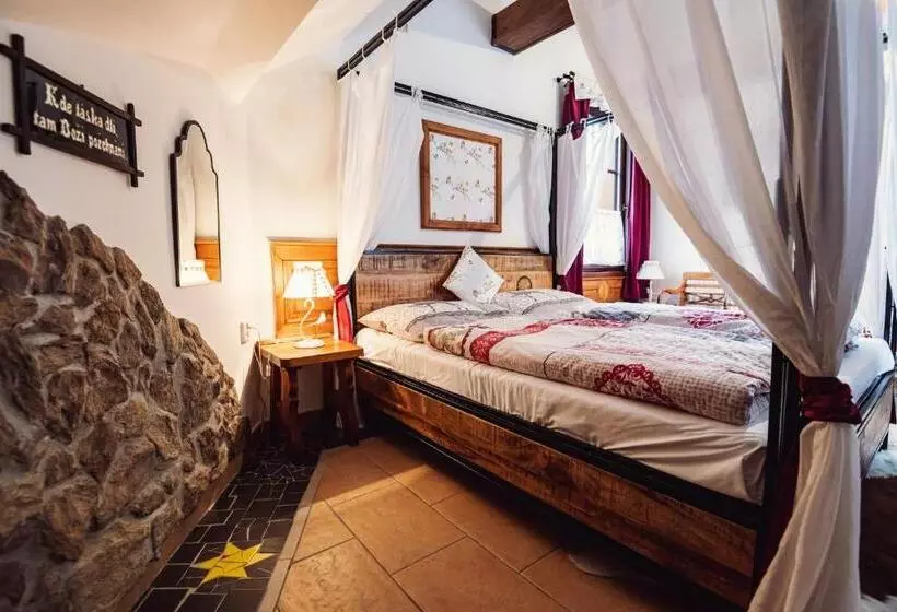 בית מלון כפרי šumava Inn