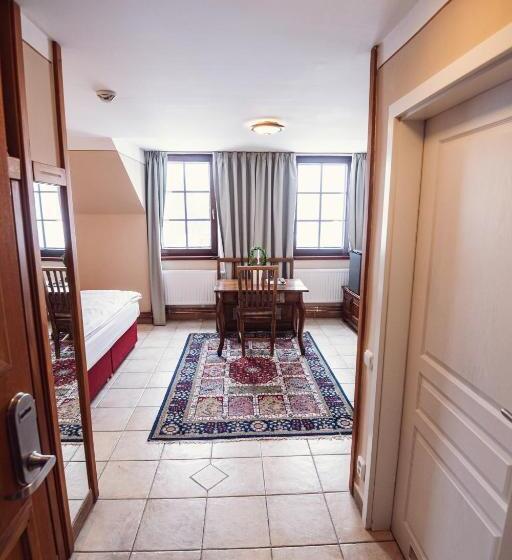 ホテル šumava Inn