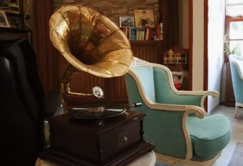 בית מלון כפרי Uz