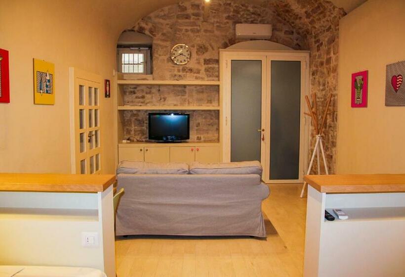 Bed and Breakfast Al Civico 18