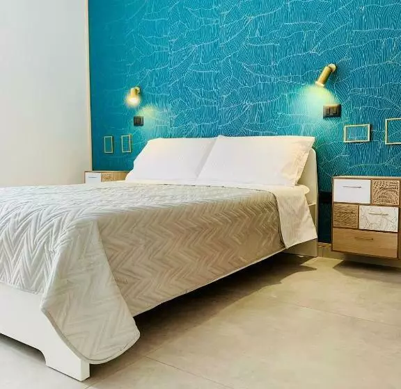 تختخواب و صبحانه Golden Apartments