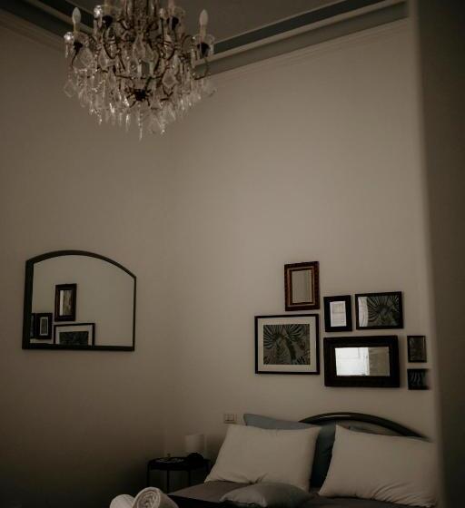 تختخواب و صبحانه Lex Suites