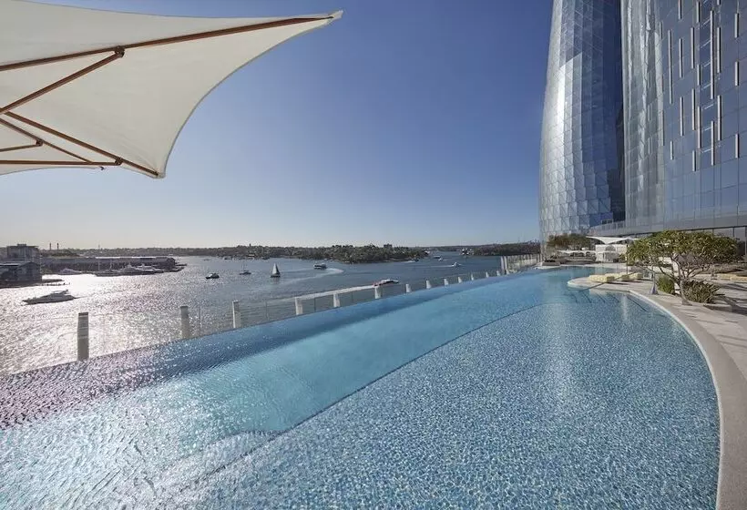 هتل Crown Towers Sydney
