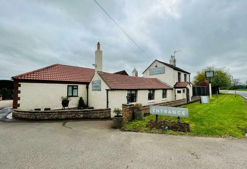 בית מלון כפרי The Poachers