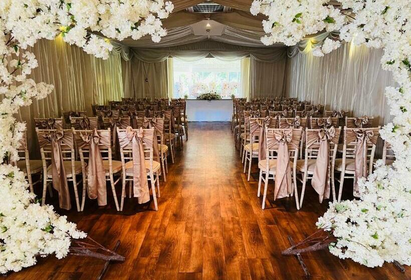 בית מלון כפרי The Poachers