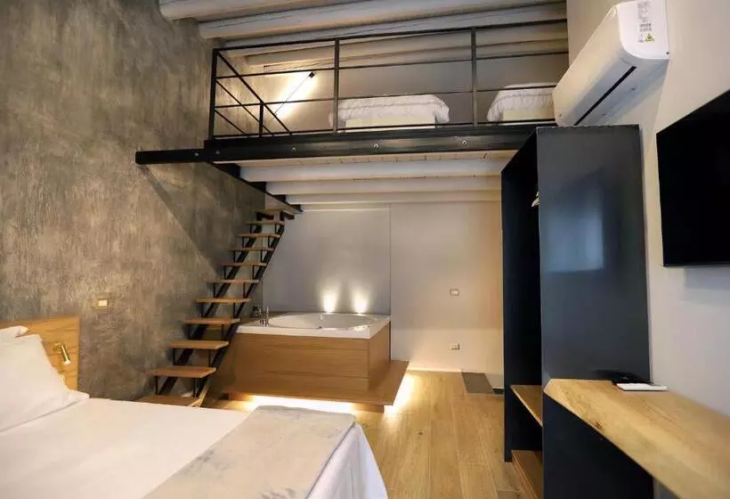 پانسیون Acanto  Viaggio Barocco