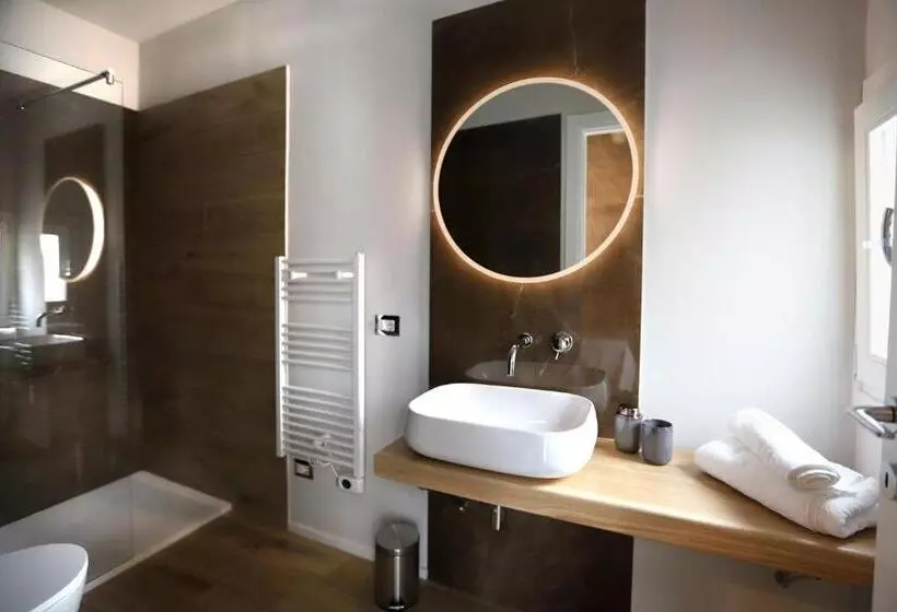 پانسیون Acanto  Viaggio Barocco