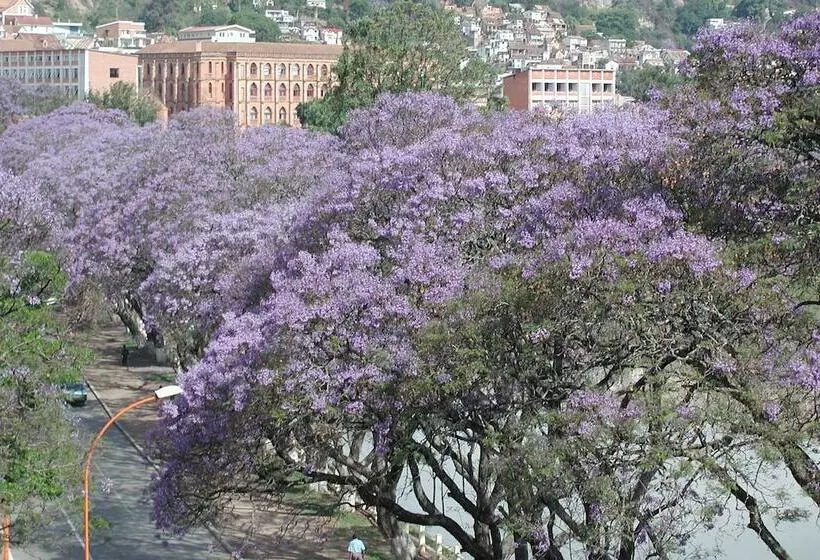 Valiha Hotel Antananarivo