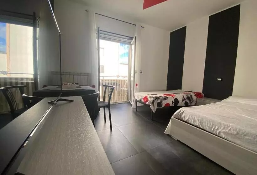 تختخواب و صبحانه Iris