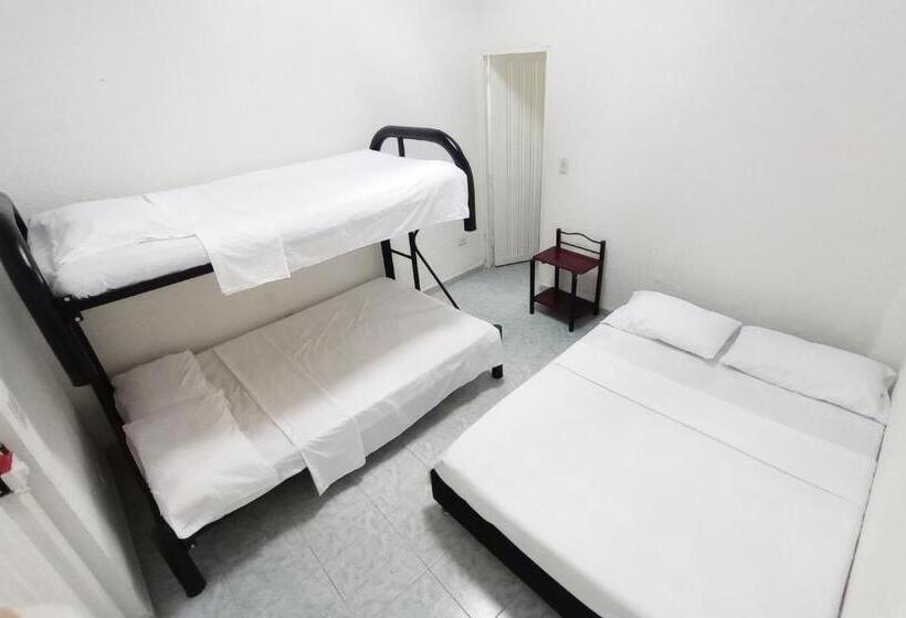 בית מלון כפרי Campestre Las Marias  El Colegio