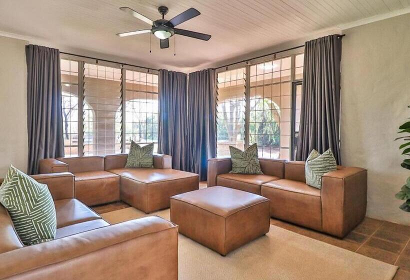 Pension Featherwood Farm & Nyala Lodge