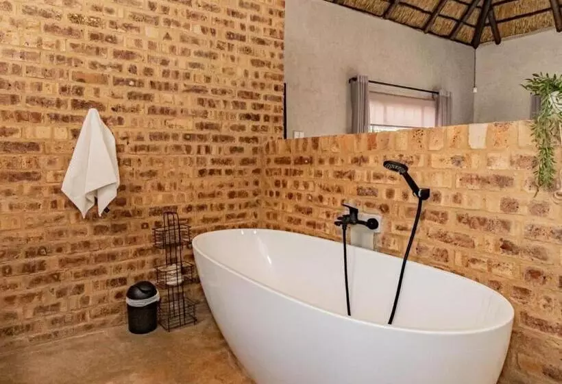 Majatalo Featherwood Farm & Nyala Lodge