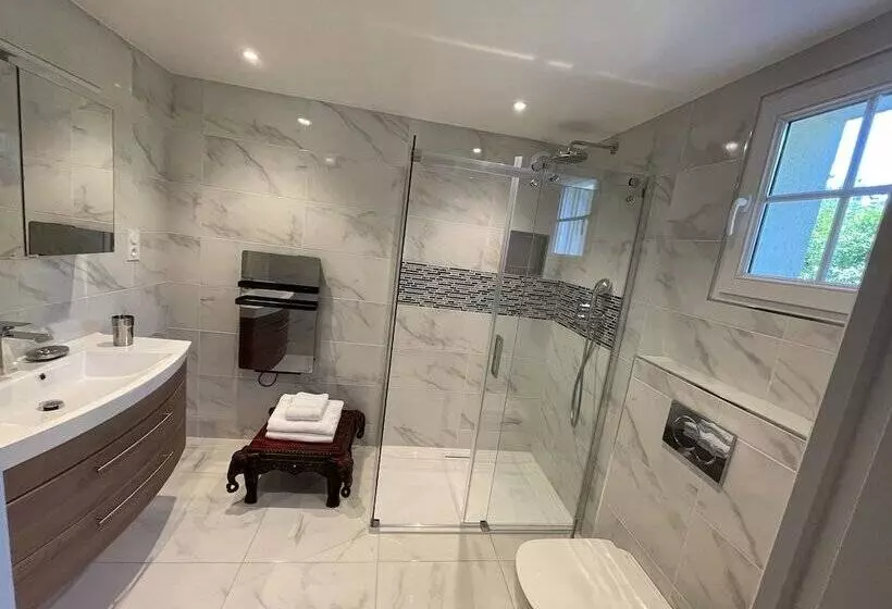 ペンション La Fontaine Romy