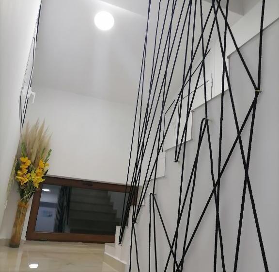 膳宿费 къща за гости сърцето на долината /the Heart Of The Valley