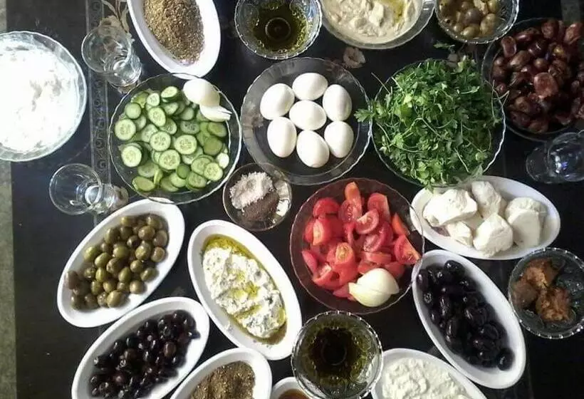 پانسیون Beit Alkaram