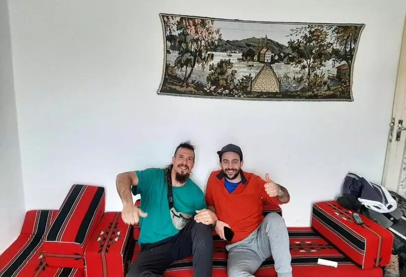 پانسیون Beit Alkaram