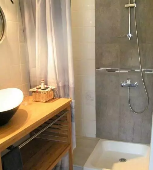 ペンション L Heureux Lay